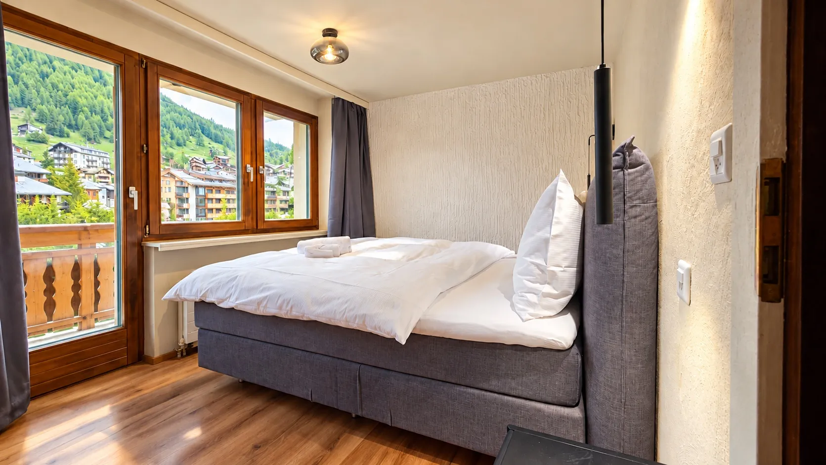 Schlafzimmer 2 mit Balkon